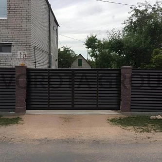 Консольные откатные ворота Doorhan коричневые 2100x1500